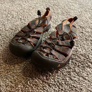 Men's Newport H2 sandals - size 11